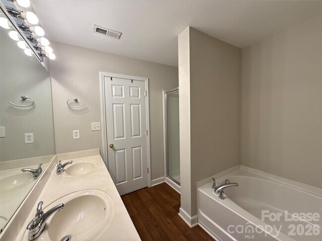 Building Photo - 5915 Pisgah Way