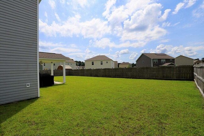 Building Photo - 3830 Moseley Dr