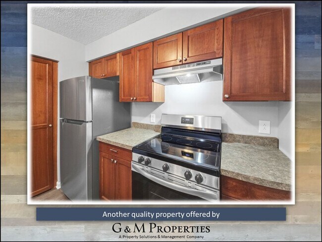 Building Photo - Rarely Available 1-Bedroom Townhouse in Henrietta: Updated & Amenity-Filled!