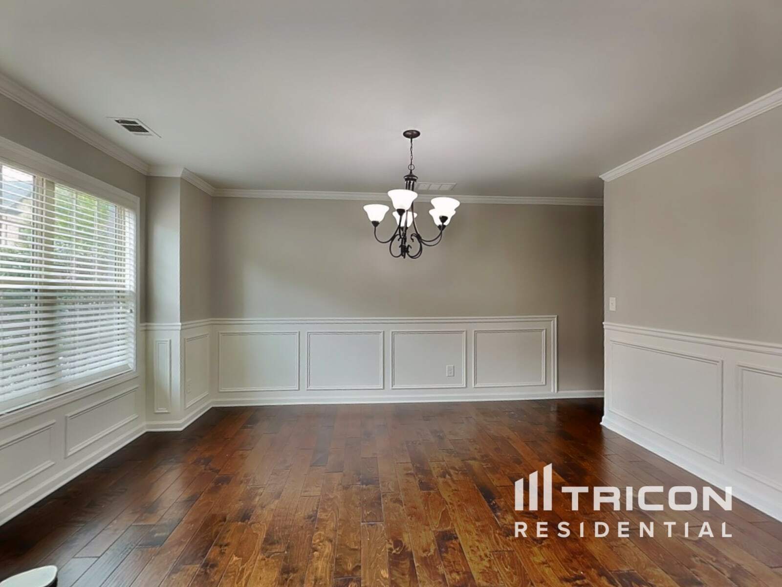 Building Photo - 2974 Olivine Dr SE
