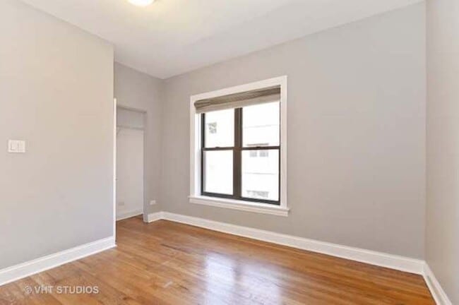 Building Photo - 903 W Cornelia Ave