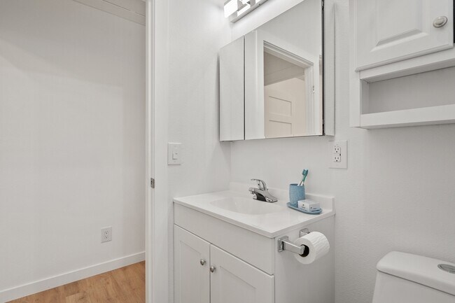 Building Photo - 720 Pritchett Ln