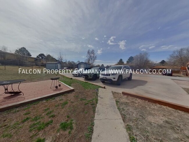 Building Photo - 4725 Picturesque Dr