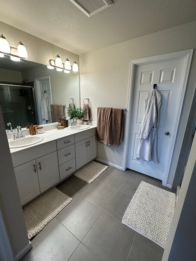 Building Photo - 13893 Del Corso Way