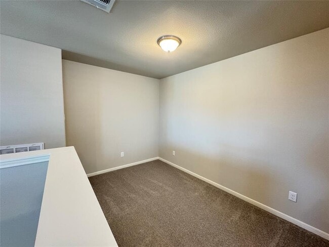Building Photo - 27231 Blue Pool Dr