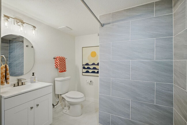 Building Photo - 5422 Lancashire Dr