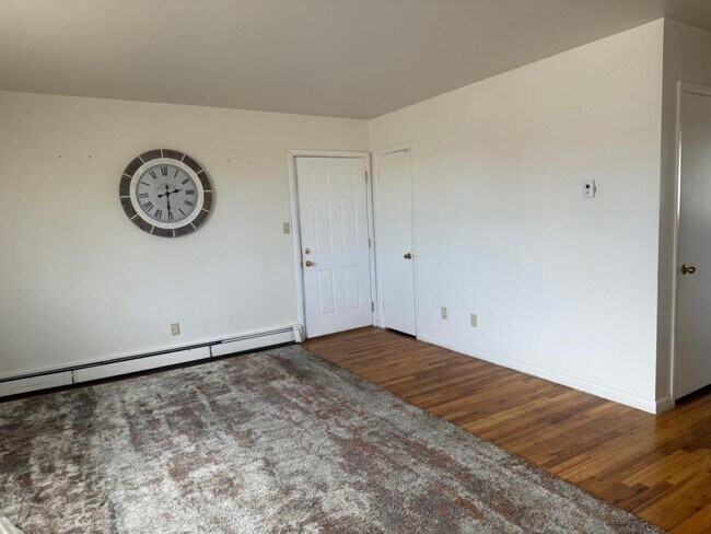 Building Photo - 1767 Oxford Dr