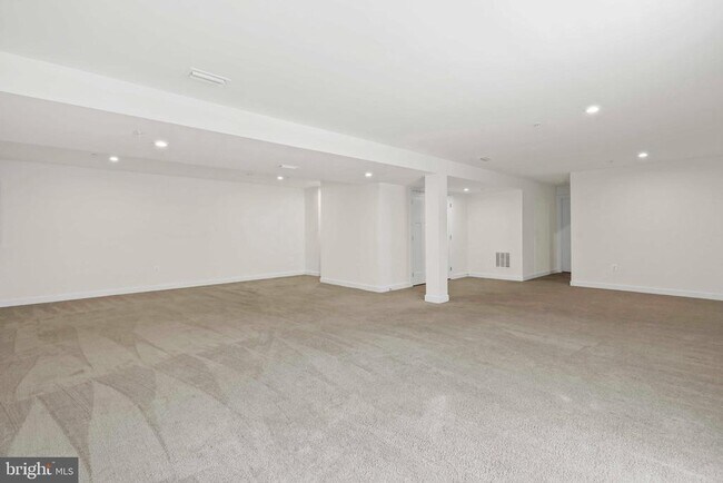 Building Photo - 3903 Emory Ridge Rd