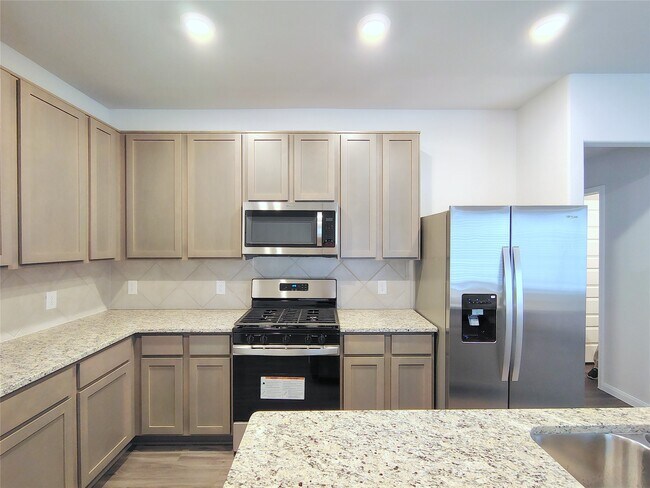 Building Photo - 13232 Musky Dr