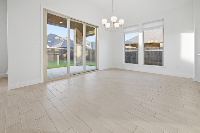 Building Photo - 208 Sequoia Dr