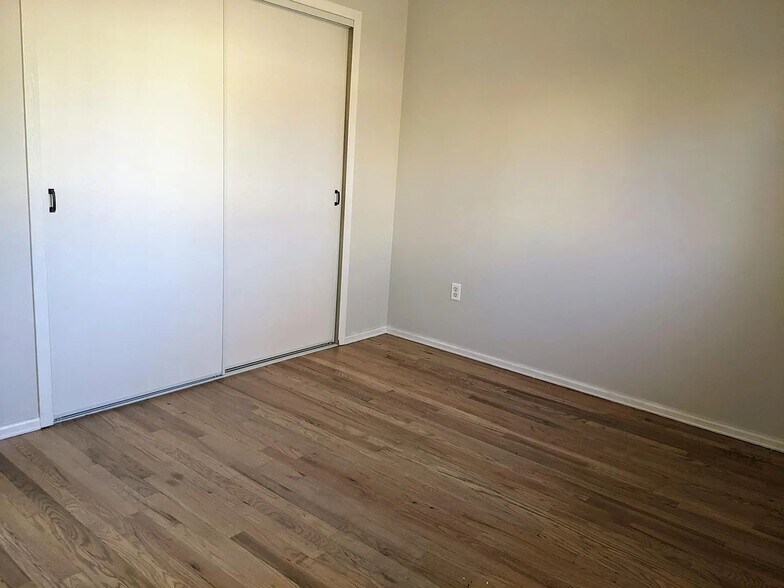 Master Bedroom 2 - 5777 Tuckerman Ln