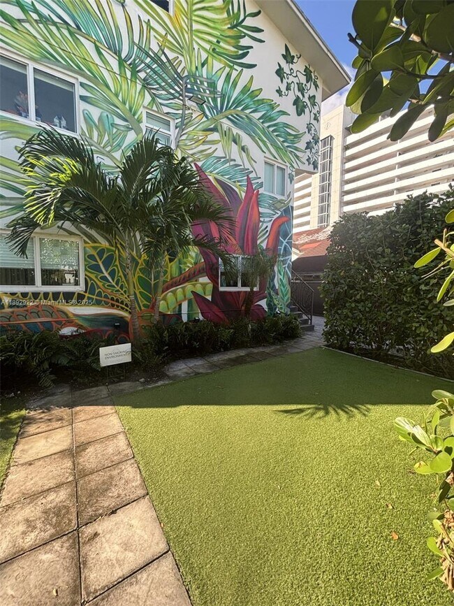 Primary Photo - 560 NW 1st St
