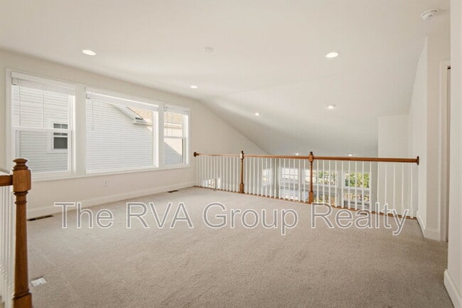 Building Photo - 5025 Rivermere Ln