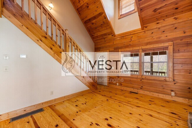 Building Photo - 131 Tanner Trail