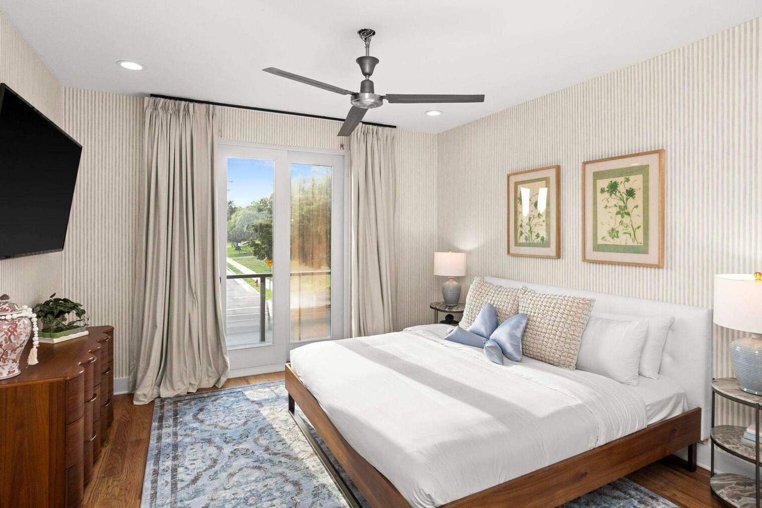 Building Photo - 1714 8th Ave S