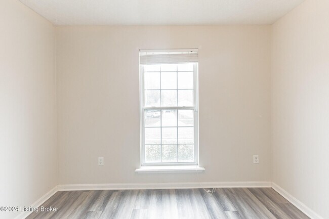 Building Photo - 6013 Fairridge Ct