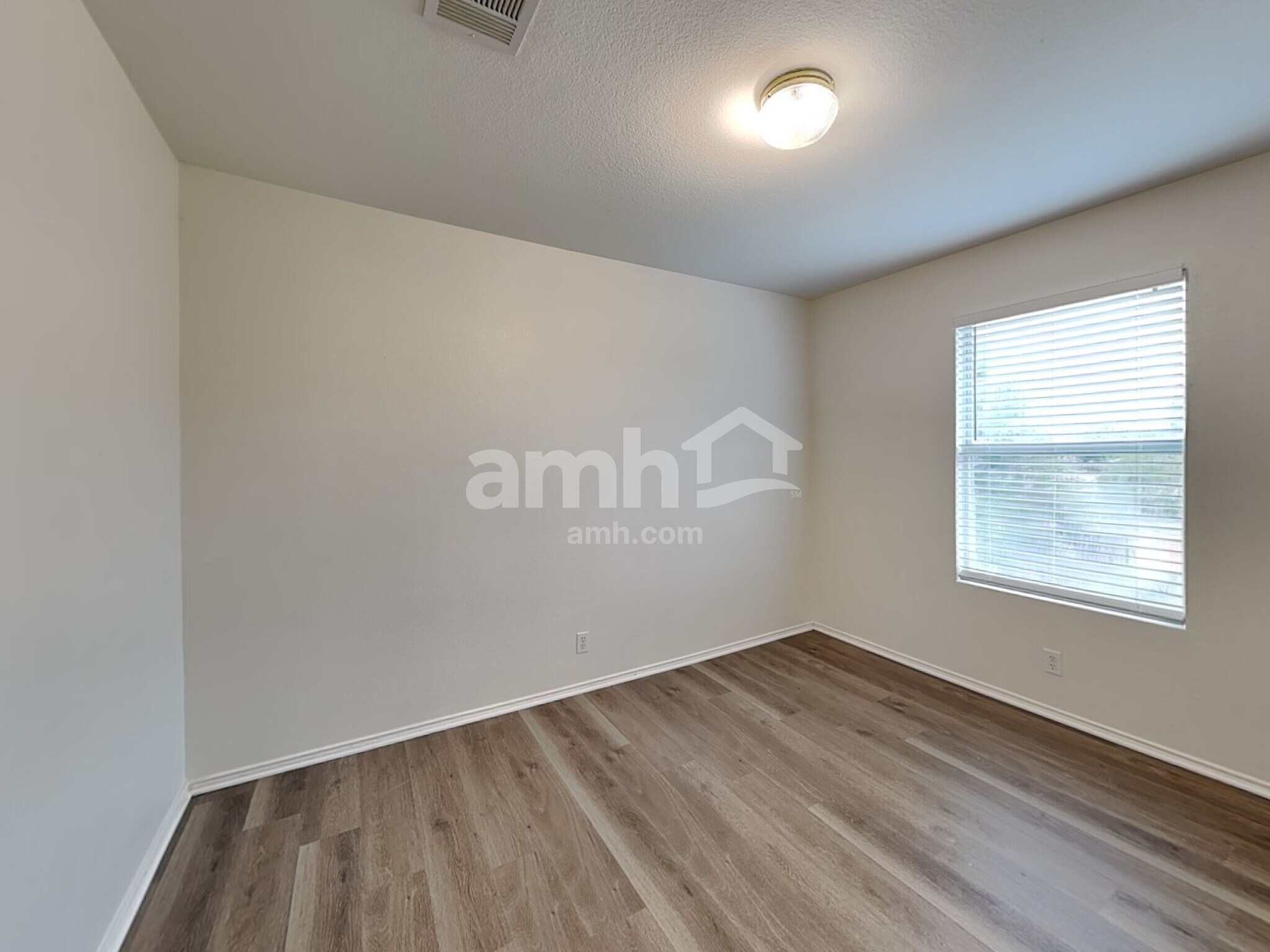 Building Photo - 3500 Banda Ln