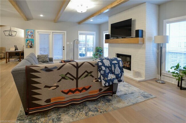 Building Photo - 8115 Donnington Ct