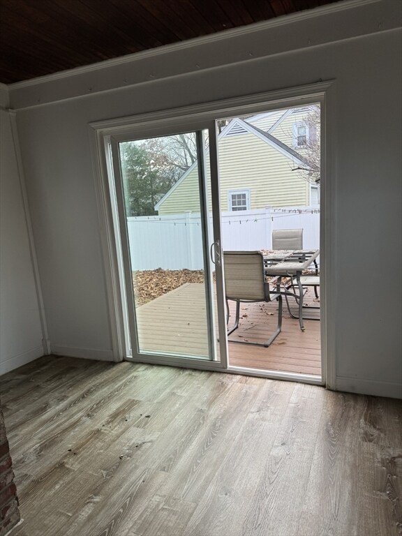 Building Photo - 58 Hartford St