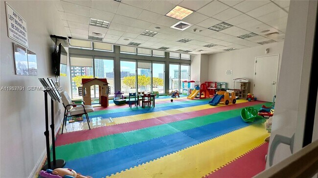 Building Photo - 79 SW 12th St