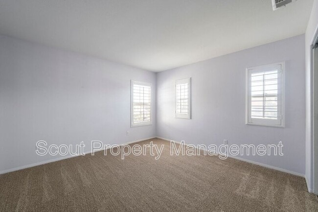 Building Photo - 33331 Decada St