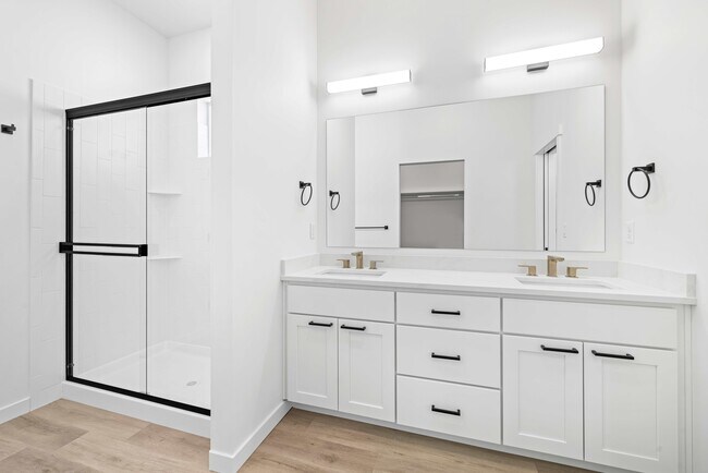 Building Photo - 4203 Saylor Ln