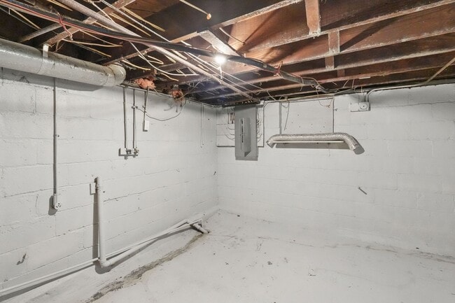 Building Photo - 41-43 N Huron Ave