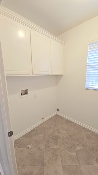 Laundry Room - 4317 Palazzo Ln