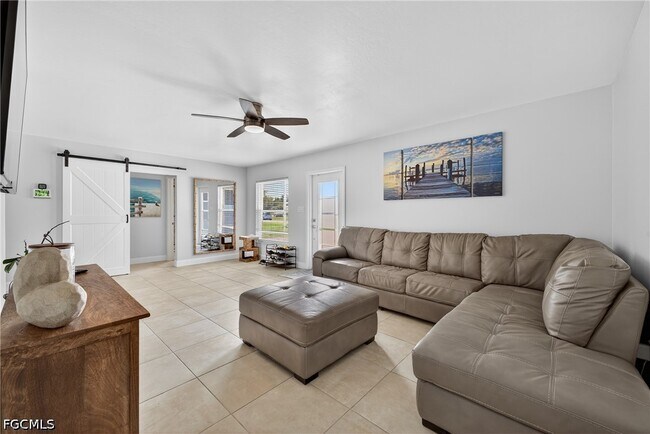 Building Photo - 27256 San Marino Dr