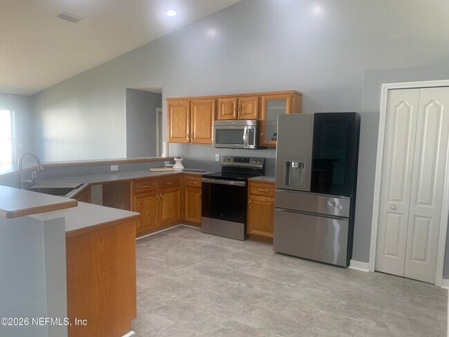 Building Photo - 1752 Glen Laurel Dr