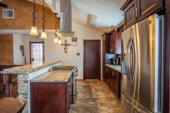 Building Photo - 1980 Buchanan Ave