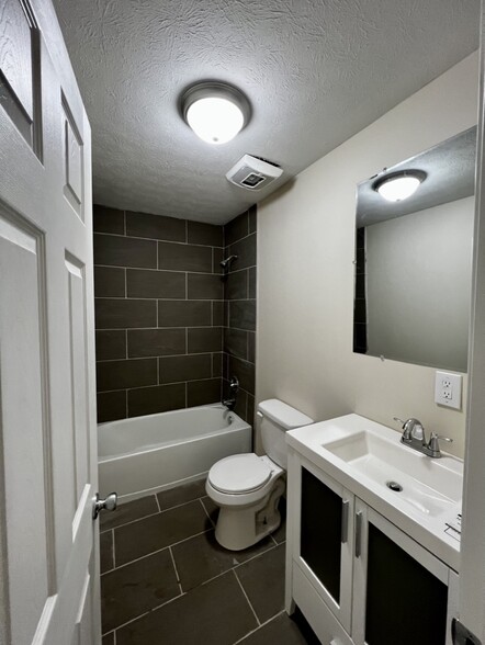2ND FL BA - 269 E 13th Ave