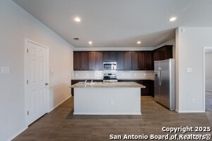 Building Photo - 2041 Rhesus