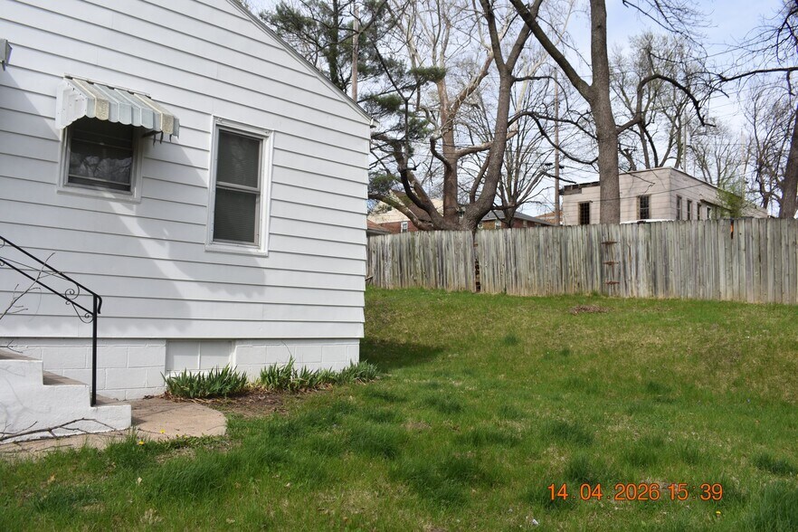 Building Photo - 5705 Fontenelle Blvd