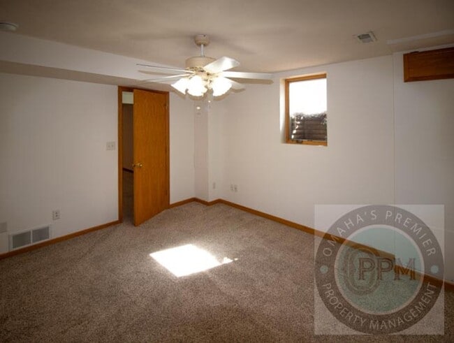 Building Photo - Fall Move in Special $800.00 off Deposit!!...