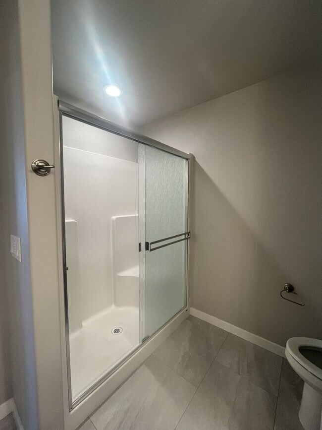 Building Photo - 1835-1837 Lillian St