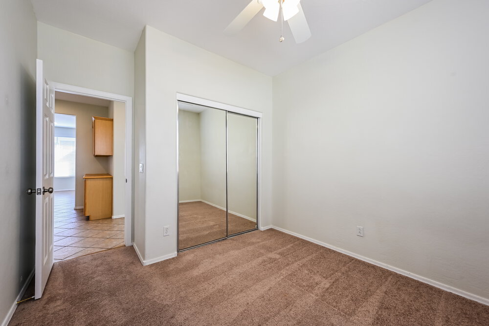 Building Photo - 2621 W Medinah Way