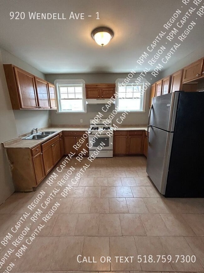 Building Photo - 920 Wendell Ave