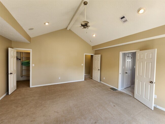 Building Photo - 317 Birdsall St