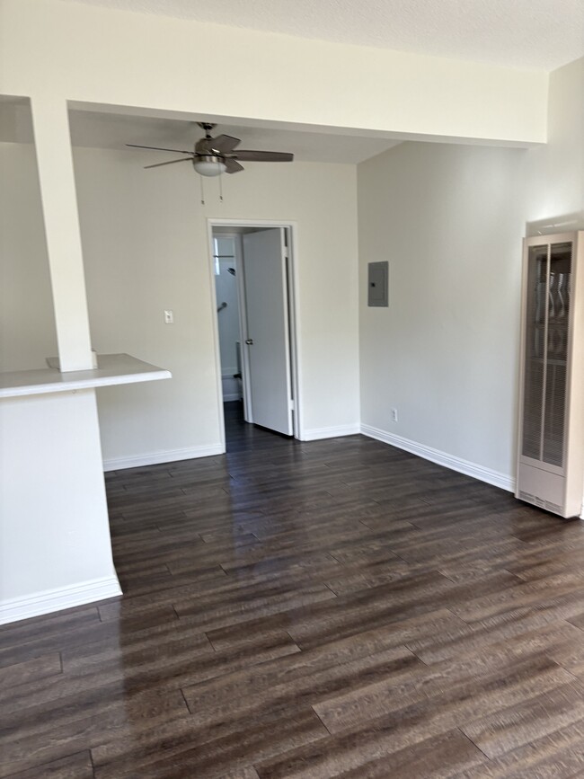 Dining room - 6549 Johnson Ave