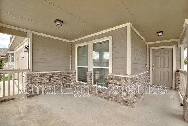 Building Photo - 18313 Cuyahoga Dr