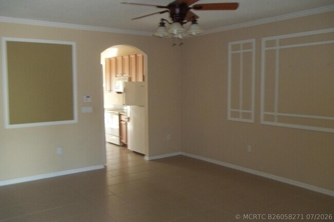 Building Photo - 2132 SE Eatonville Dr