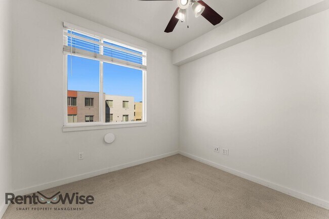 Building Photo - 50 Jerrold Ave