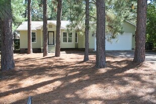 Building Photo - 110 Gun Club Dr