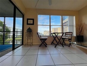 Building Photo - 2309 S Cypress Bend Dr