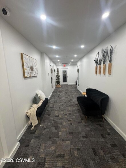 Building Photo - 17 Bound Ave