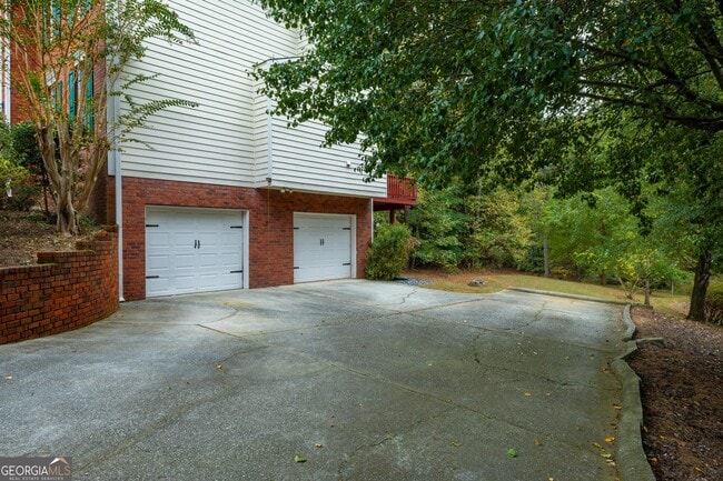 Building Photo - 100 Woodcrest Overlook