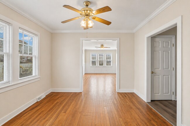 Building Photo - 6-Bedroom Rental Near TCNJ | Spacious Layout, Parking, Yard & Deck