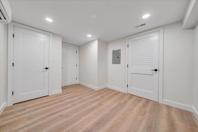 Building Photo - Newly Renovated 2BR Apartment in Vinton - Premium Finishes!