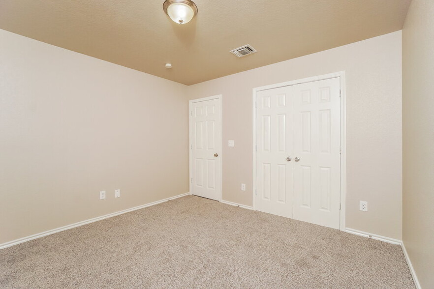 Building Photo - 3415 Calico Cor